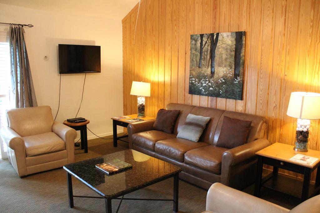 Crown Colony Villas Lufkin Exteriér fotografie